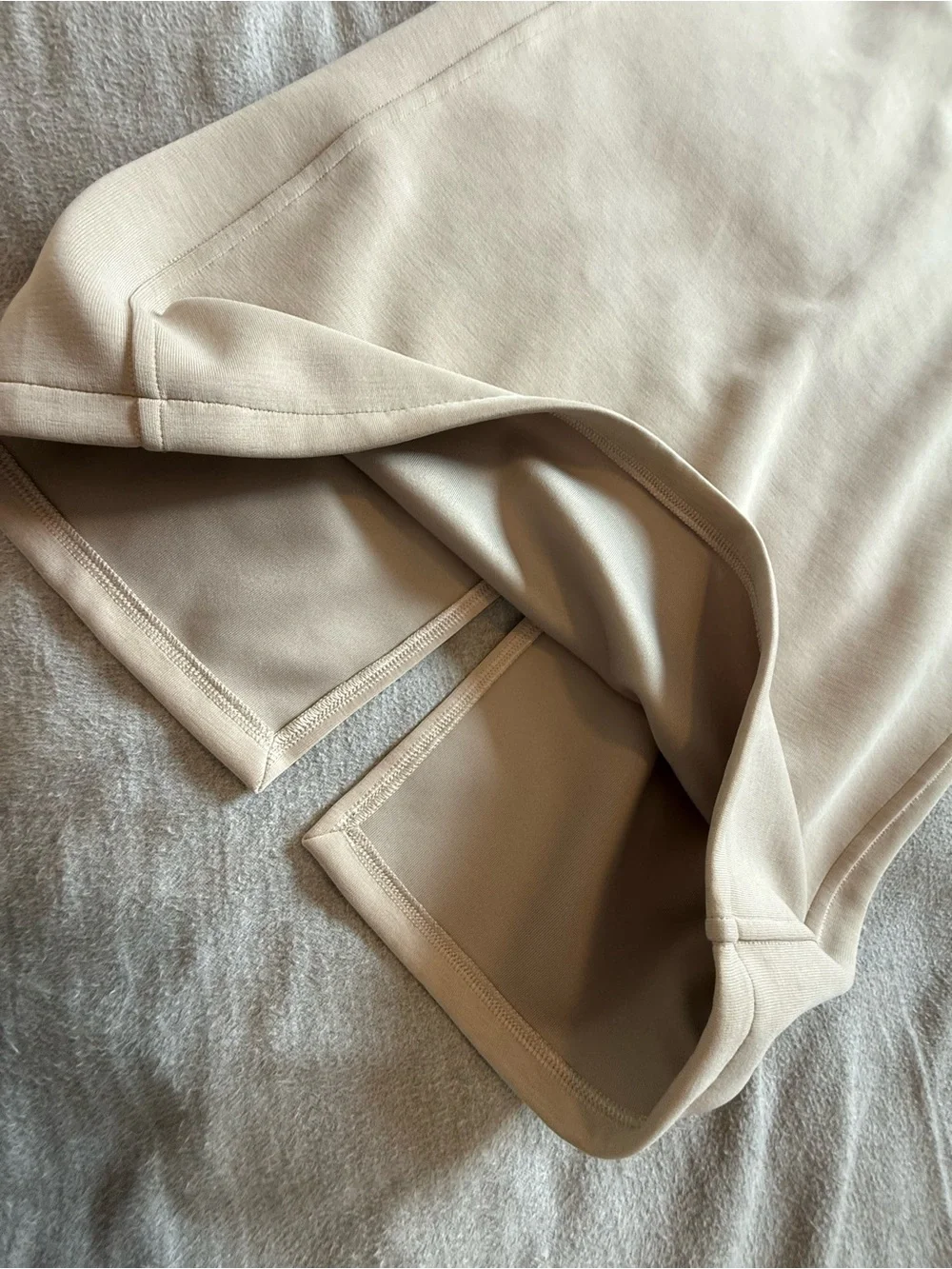 Women’s Lululemon Softstreme High-Rise Midi Skirt Mojave Tan Size 0
